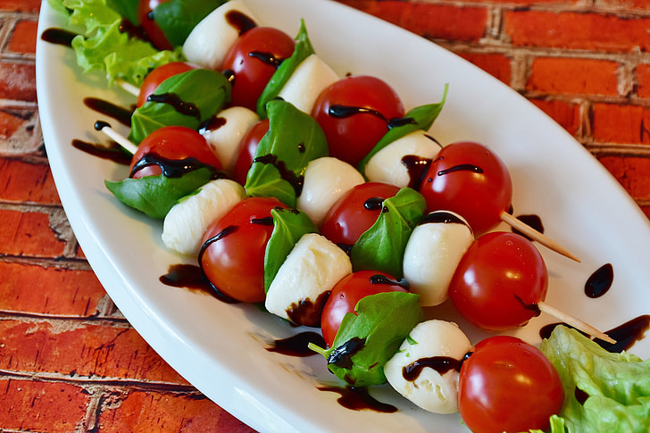 How To Prepare Rainbow Vegetable Skewers